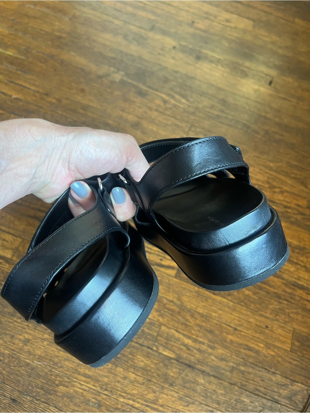 Tory Burch Black Leather Triple-Strap Platform Sandals with Logo Hardware - Picture 6 of 6